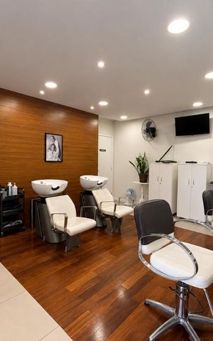 Apartamento à venda com 77m², 2 quartos e 2 vagas Apartamento à venda com 77m², 2 quartos e 2 vagasSalão de beleza