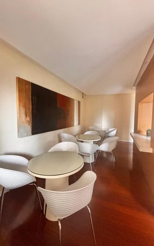 Apartamento à venda com 77m², 2 quartos e 2 vagas Apartamento à venda com 77m², 2 quartos e 2 vagasÁrea comum - Salão de festas