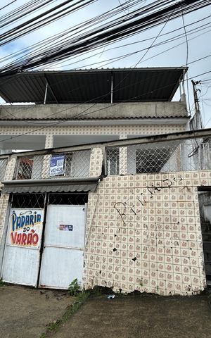 Casa para alugar com 75m², 2 quartos e 2 vagasFachada + placa