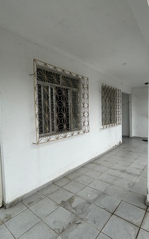 Casa para alugar com 75m², 2 quartos e 2 vagasVaranda