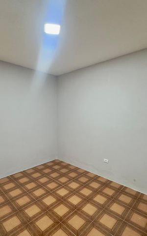 Casa para alugar com 160m², 2 quartos e 2 vagas Casa para alugar com 160m², 2 quartos e 2 vagasQuarto 1