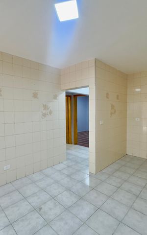 Casa para alugar com 160m², 2 quartos e 2 vagas Casa para alugar com 160m², 2 quartos e 2 vagasCozinha