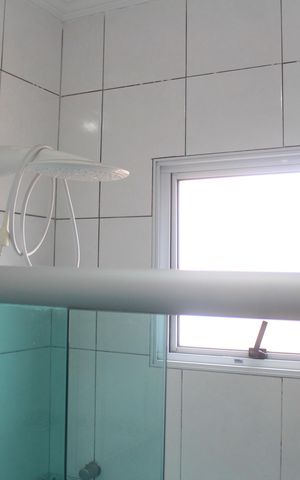 Casa à venda com 235m², 3 quartos e 3 vagasBanheiro da Suíte 2