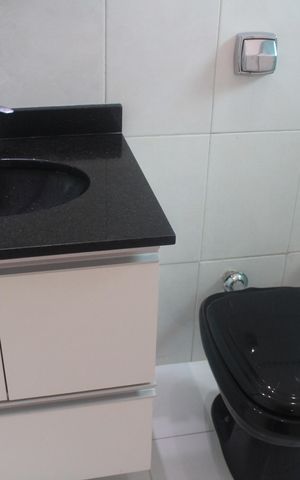 Casa à venda com 235m², 3 quartos e 3 vagasBanheiro da Suíte 2