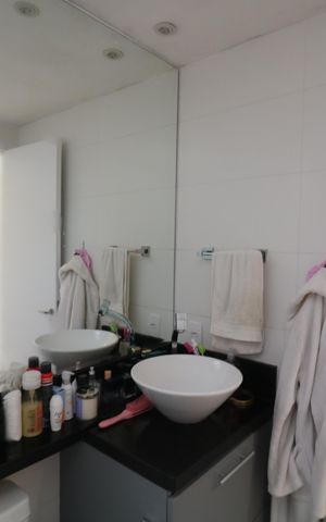 Apartamento à venda com 55m², 2 quartos e 1 vagaBanheiro da Suíte