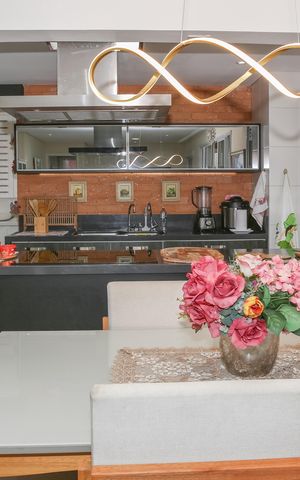Apartamento à venda com 112m², 3 quartos e 2 vagas Apartamento à venda com 112m², 3 quartos e 2 vagasSala