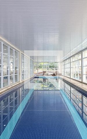 Apartamento à venda com 112m², 3 quartos e 2 vagas Apartamento à venda com 112m², 3 quartos e 2 vagasÁrea comum - Piscina
