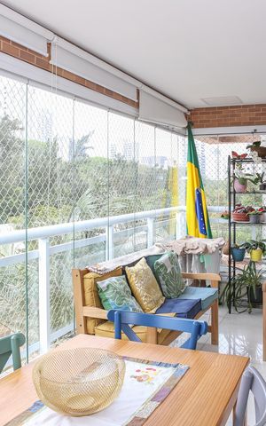 Apartamento à venda com 112m², 3 quartos e 2 vagas Apartamento à venda com 112m², 3 quartos e 2 vagasVaranda Gourmet