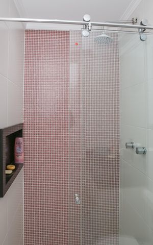 Apartamento à venda com 112m², 3 quartos e 2 vagas Apartamento à venda com 112m², 3 quartos e 2 vagasBanheiro da Suíte 2