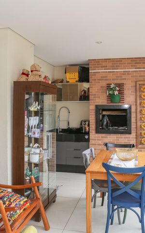 Apartamento à venda com 112m², 3 quartos e 2 vagas Apartamento à venda com 112m², 3 quartos e 2 vagasVaranda Gourmet