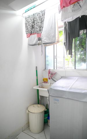 Casa à venda com 40m², 2 quartos e sem vaga Casa à venda com 40m², 2 quartos e sem vagaÁrea de Serviço