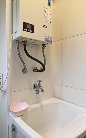 Apartamento à venda com 61m², 3 quartos e 1 vaga Apartamento à venda com 61m², 3 quartos e 1 vagaLavanderia