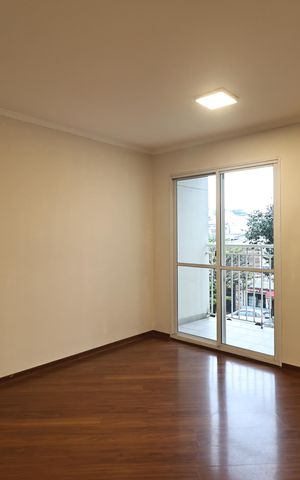 Apartamento à venda com 61m², 3 quartos e 1 vaga Apartamento à venda com 61m², 3 quartos e 1 vagaSala