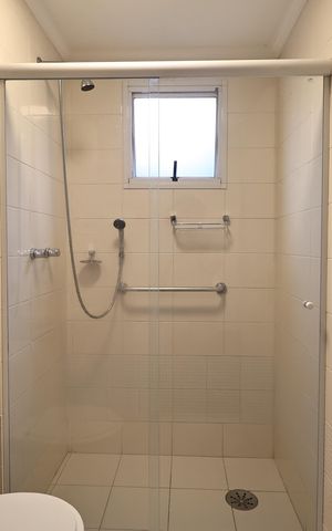 Apartamento à venda com 61m², 3 quartos e 1 vaga Apartamento à venda com 61m², 3 quartos e 1 vagaBanheiro da Suíte