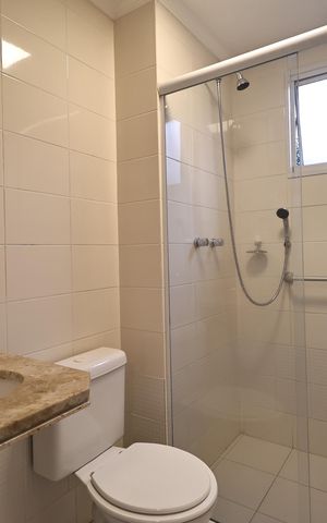 Apartamento à venda com 61m², 3 quartos e 1 vaga Apartamento à venda com 61m², 3 quartos e 1 vagaBanheiro da Suíte