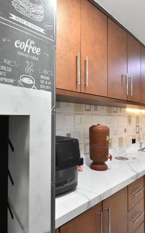 Casa à venda com 75m², 2 quartos e 2 vagasSala/Cozinha