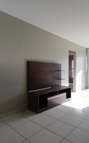 Apartamento para alugar com 73m², 2 quartos e 1 vagaSala