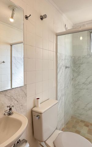 Apartamento à venda com 68m², 2 quartos e 1 vaga Apartamento à venda com 68m², 2 quartos e 1 vagaBanheiro Social