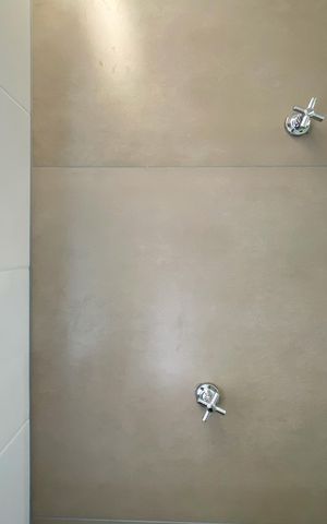 Apartamento à venda com 76m², 3 quartos e 2 vagas Apartamento à venda com 76m², 3 quartos e 2 vagasBanheiro da Suíte