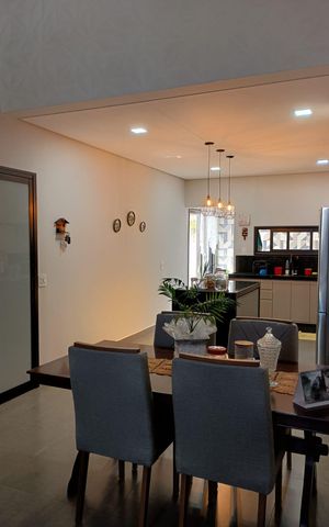 Casa à venda com 160m², 3 quartos e 2 vagas Casa à venda com 160m², 3 quartos e 2 vagasCozinha