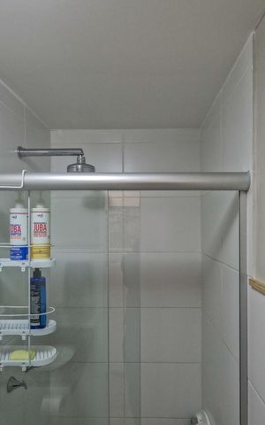 Apartamento à venda com 53m², 2 quartos e 1 vaga Apartamento à venda com 53m², 2 quartos e 1 vagaBanheiro Social