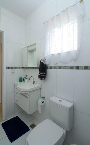 Casa para alugar com 210m², 3 quartos e 2 vagas Casa para alugar com 210m², 3 quartos e 2 vagasBanheiro Suíte