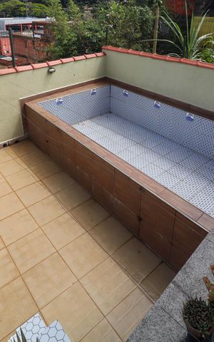 Casa para alugar com 210m², 3 quartos e 2 vagas Casa para alugar com 210m², 3 quartos e 2 vagasPiscina