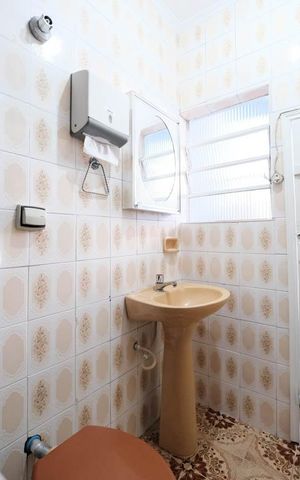 Casa à venda com 129m², 3 quartos e 4 vagasBanheiro