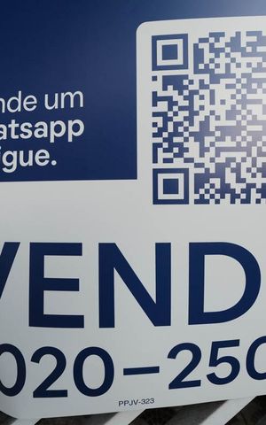 Casa à venda com 129m², 3 quartos e 4 vagasFachada