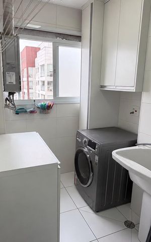 Apartamento à venda com 65m², 2 quartos e 2 vagasÁrea de serviço