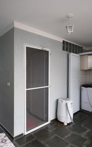 Casa à venda com 160m², 4 quartos e 2 vagasÁrea de Serviço