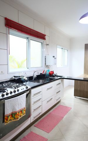Casa à venda com 160m², 4 quartos e 2 vagasCozinha