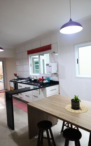 Casa à venda com 160m², 4 quartos e 2 vagasCozinha