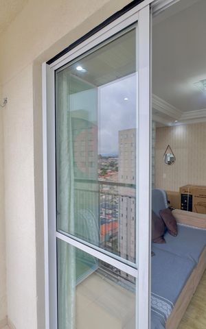 Apartamento à venda com 56m², 3 quartos e 1 vaga Apartamento à venda com 56m², 3 quartos e 1 vagaVaranda