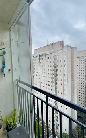 Apartamento à venda com 56m², 3 quartos e 1 vaga Apartamento à venda com 56m², 3 quartos e 1 vagaVaranda