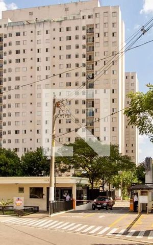 Apartamento à venda com 56m², 3 quartos e 1 vaga Apartamento à venda com 56m², 3 quartos e 1 vagaFachada e portaria