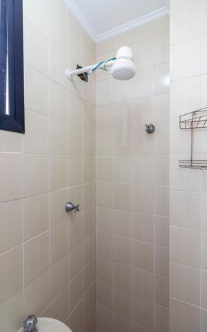 Apartamento à venda com 140m², 3 quartos e 2 vagas Apartamento à venda com 140m², 3 quartos e 2 vagasBanheiro de Serviço