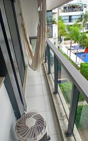 Apartamento à venda com 137m², 3 quartos e 2 vagas Apartamento à venda com 137m², 3 quartos e 2 vagasVaranda