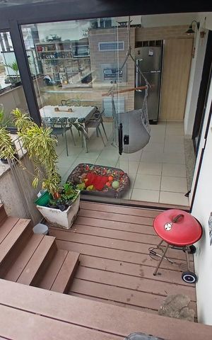 Apartamento à venda com 137m², 3 quartos e 2 vagas Apartamento à venda com 137m², 3 quartos e 2 vagasVaranda