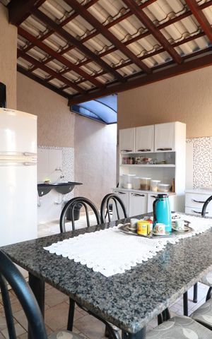 Casa para alugar com 300m², 4 quartos e 3 vagasVaranda