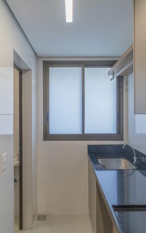 Apartamento à venda com 83m², 3 quartos e 2 vagas Apartamento à venda com 83m², 3 quartos e 2 vagasCozinha e Área de Serviço