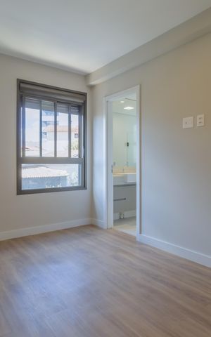 Apartamento à venda com 83m², 3 quartos e 2 vagas Apartamento à venda com 83m², 3 quartos e 2 vagasSuíte