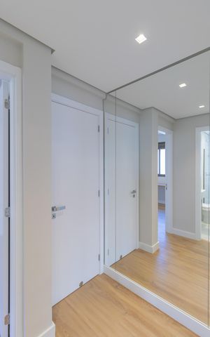 Apartamento à venda com 74m², 3 quartos e 2 vagas Apartamento à venda com 74m², 3 quartos e 2 vagasCorredor