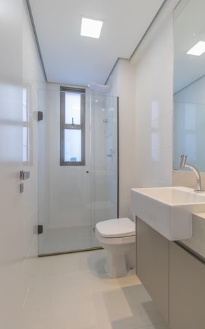 Apartamento à venda com 74m², 3 quartos e 2 vagas Apartamento à venda com 74m², 3 quartos e 2 vagasBanheiro Social