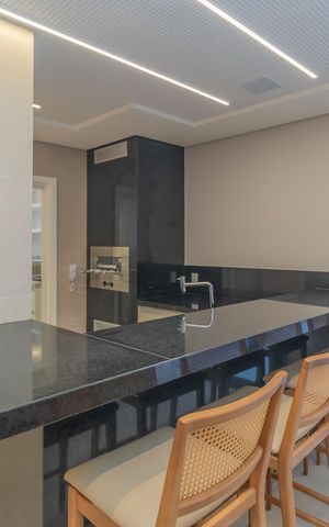 Apartamento à venda com 74m², 3 quartos e 2 vagas Apartamento à venda com 74m², 3 quartos e 2 vagasÁrea comum - Salão de festas
