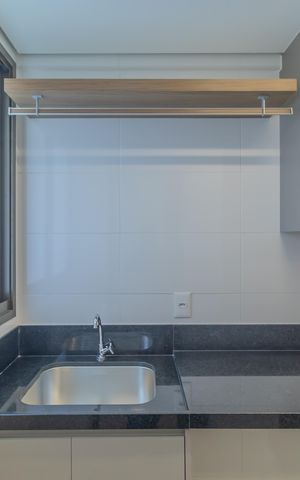 Apartamento à venda com 74m², 3 quartos e 2 vagas Apartamento à venda com 74m², 3 quartos e 2 vagasCozinha e Área de Serviço