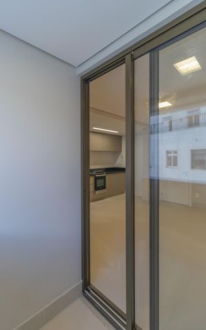 Apartamento à venda com 74m², 3 quartos e 2 vagas Apartamento à venda com 74m², 3 quartos e 2 vagasVaranda da Sala
