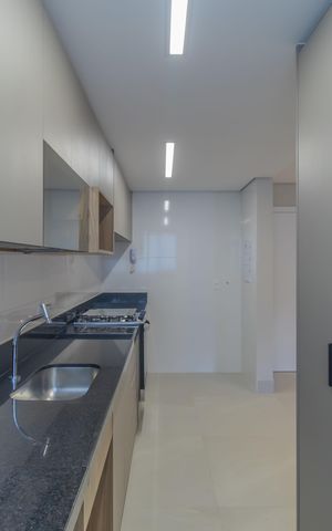 Apartamento à venda com 74m², 3 quartos e 2 vagas Apartamento à venda com 74m², 3 quartos e 2 vagasCozinha e Área de Serviço