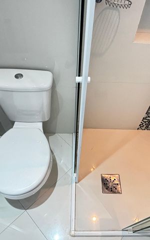 Apartamento à venda com 70m², 3 quartos e 1 vaga Apartamento à venda com 70m², 3 quartos e 1 vagaBanheiro da Suíte