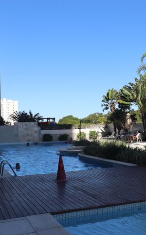 Apartamento para alugar com 113m², 4 quartos e 2 vagas Apartamento para alugar com 113m², 4 quartos e 2 vagasÁrea comum - Piscina